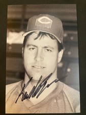 Keith Brown Cincinnati Reds Signed Autograph Postcard Photo 1990 World Champions