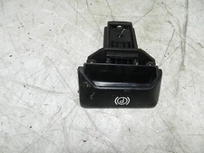 (141) MERCEDES E CLASS SALOON W210. HAND BRAKE LEVER RELEASE HANDLE