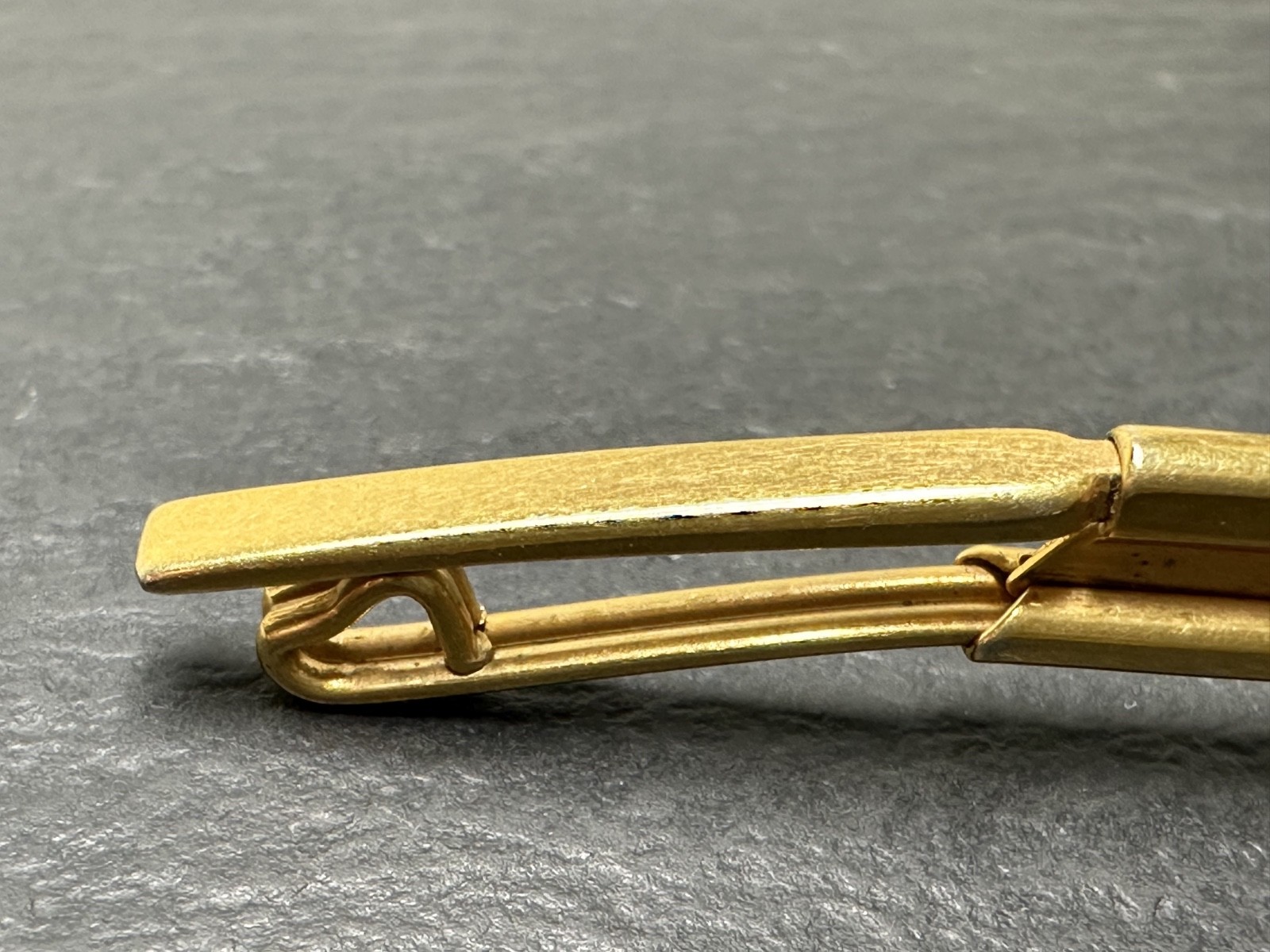 TWO VINTAGE SWANK GOLD TONE COLLAR BAR CLIPS M220