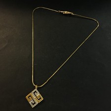 EGA GIVENCHY 4G Logo Stras Złoty odcień Wisiorek Naszyjnik/3CD0459