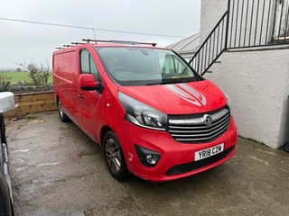 2018 VAUXHALL VIVARO SPORTIVE NAV – LONG MOT – VERY PRESENTABLE