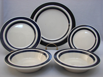 5pc Arabia BLUE ANEMONE Dinner, Salad, Bread Plates, 2 Cereal Bowls  Minor Flaws