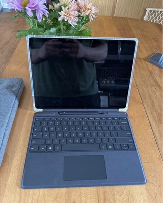 Microsoft Surface 9 Pro (16GB RAM, 256GB SSD, i7-1255u)