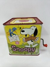 Vintage 1966 Mattel Snoopy In The Music Box Pop Up Tin Litho Toy Hard To Find