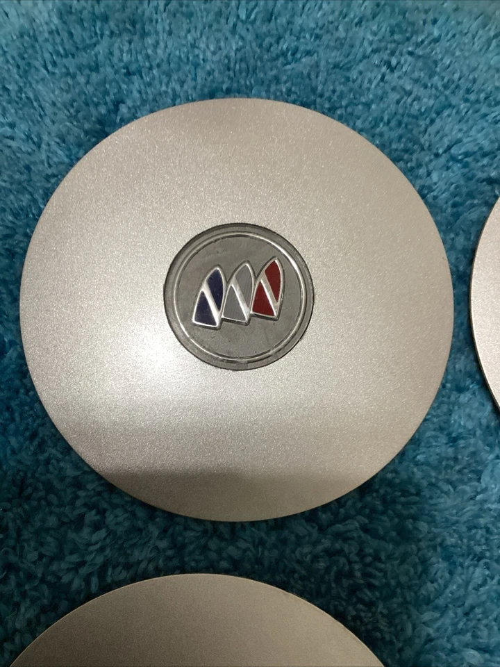 1 tapa central Buick LeSabre #25551433 1997 2001 15" aluminio repintado 1 pieza Foto 3 de 4