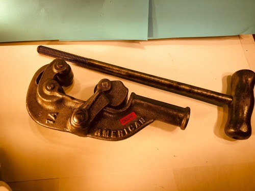 Pipe Cutter by AMERICAN No. 1A Cuts up to 1 1/2" Diameter Pipe IN2101 - Picture 10 of 12