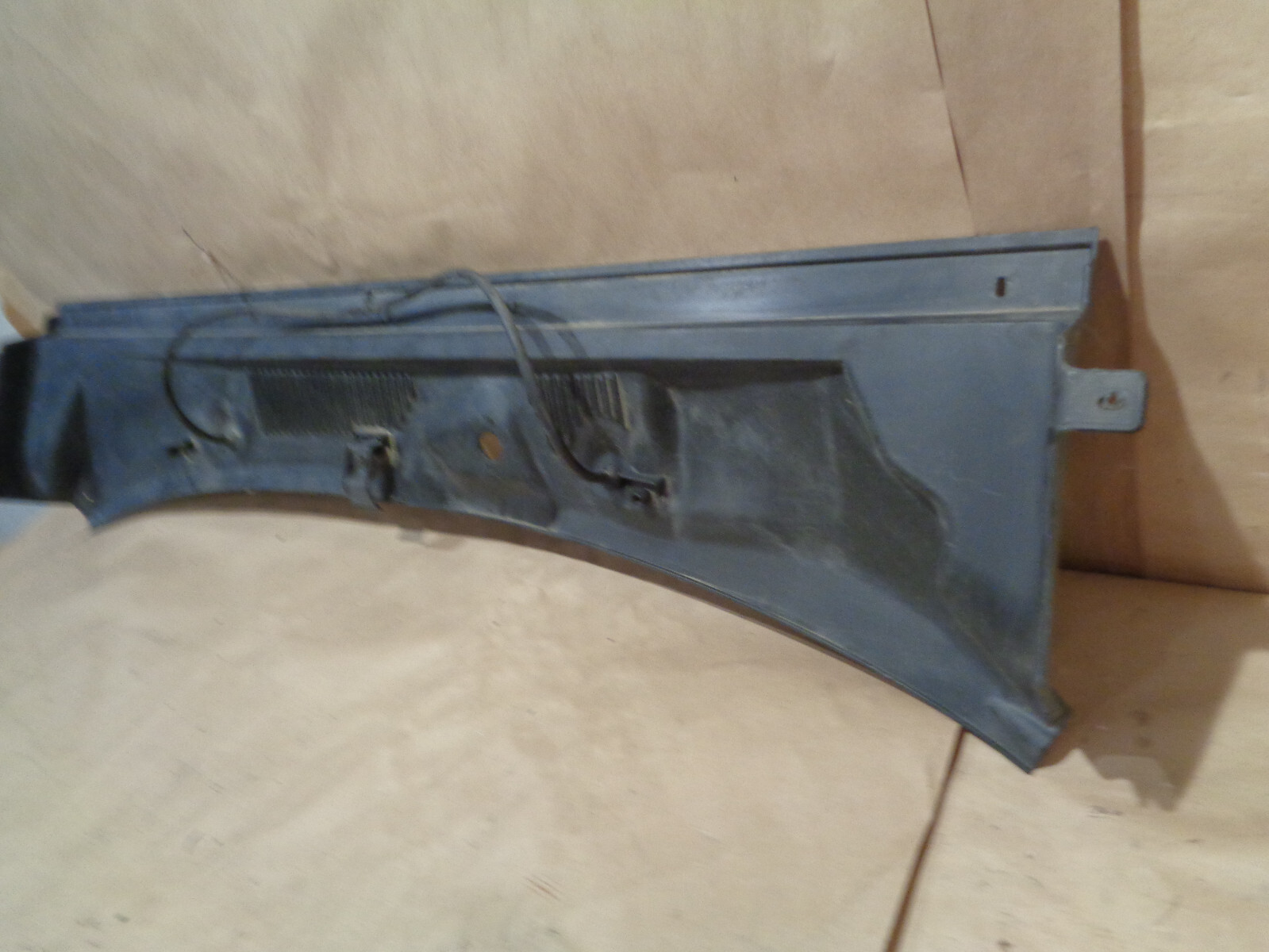 Maserati 4200 - Front Center Under Windshield Cowl Plate - USED - P/N  66365800