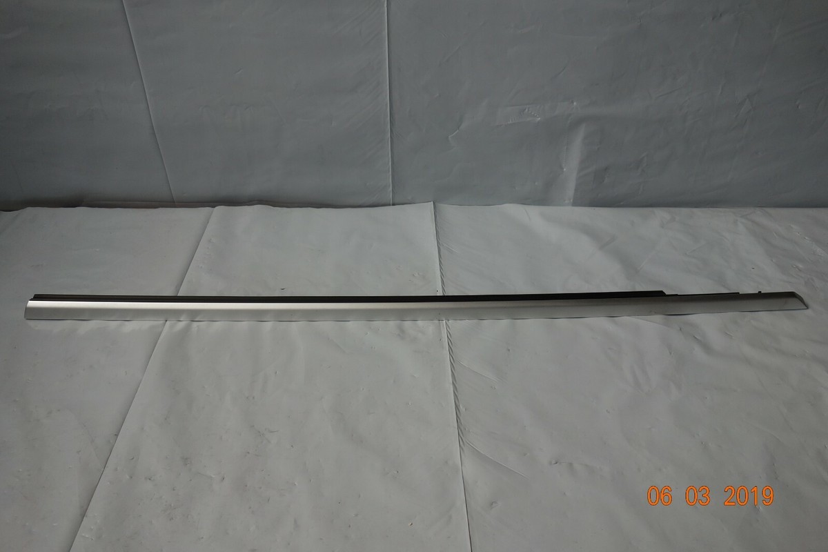 Original Mercedes C Klasse Cabrio W205 Abdichtschiene A2057202614 