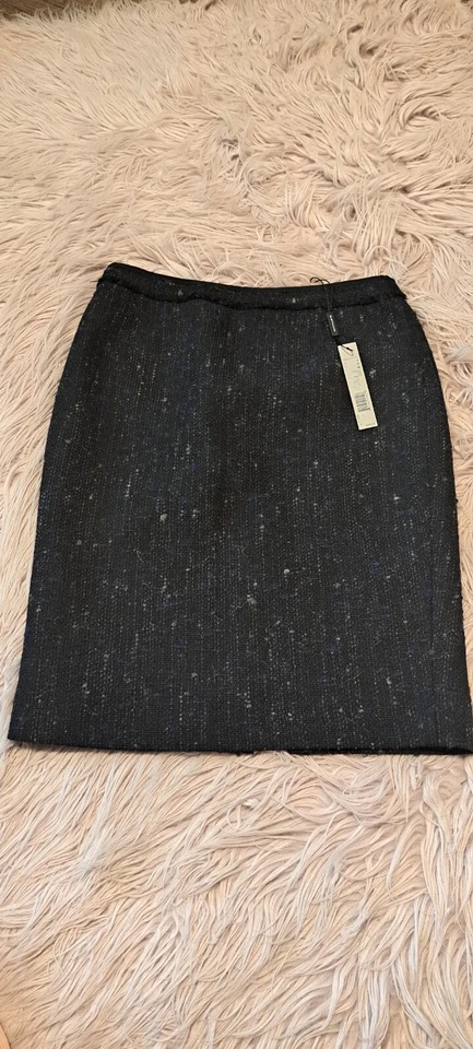  NWT Elie Tahari Women’s Size 10 Virgin Wool Pencil Skirt Lined