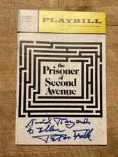 PETER FALK Signed PRISONER OF SECOND AVENUE Vintage 1972 Broadway Playbill!