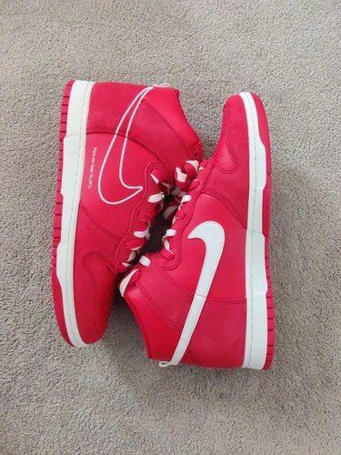Size 12 Men/13.5wmns - Nike Dunk High SE First Use