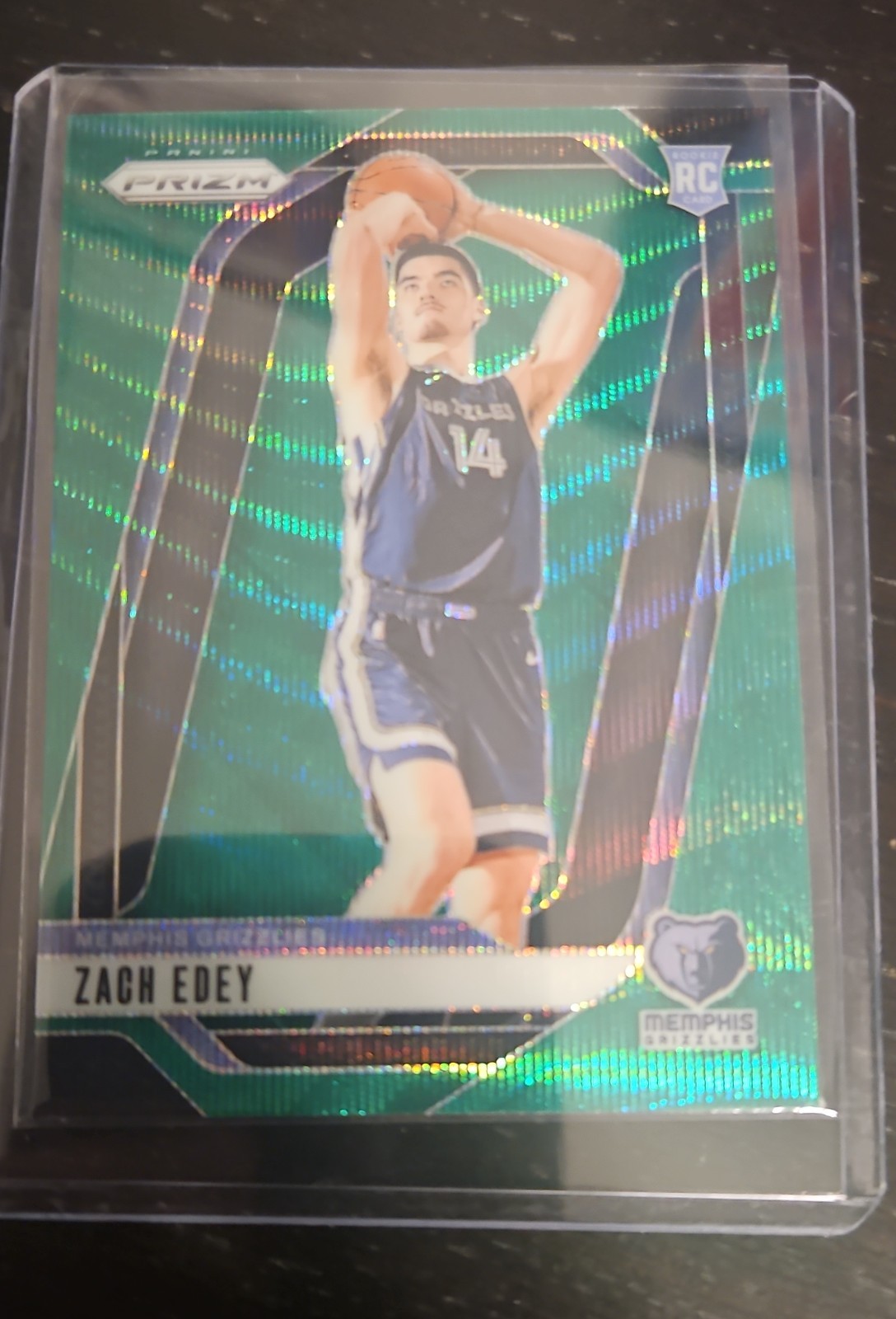 2024-25 Panini Prizm - Zach Edey #249 Green Wave Prizm (RC)