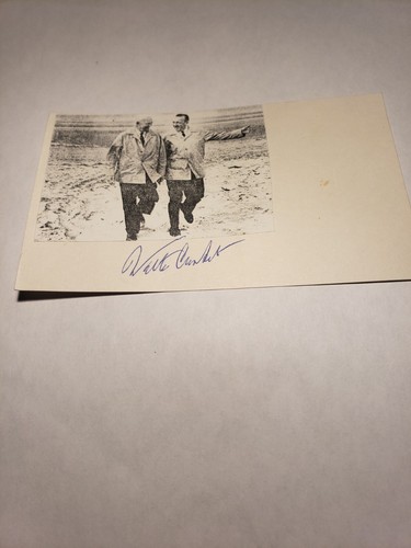 Walter Cronkite Signed 3x5 Index Card / Ike Eisnehower Normandy Beach