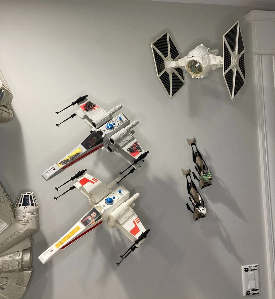 Starship Wall Mount Bracket Multi Directional Vintage Star Wars X-Wing TIE Snow - Image 3 of 4