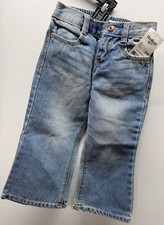 NWT Girls 24m OshKosh B' Gosh Boot Cut Light Denim Jeans Q1-59 
