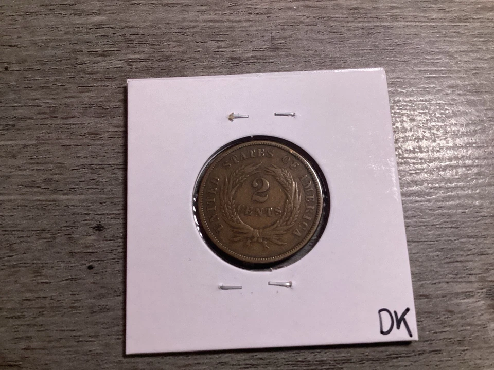 1867 Two Cent Piece in Extra Fine Condition US Copper Coin 060824 72dk - Image 4 of 4