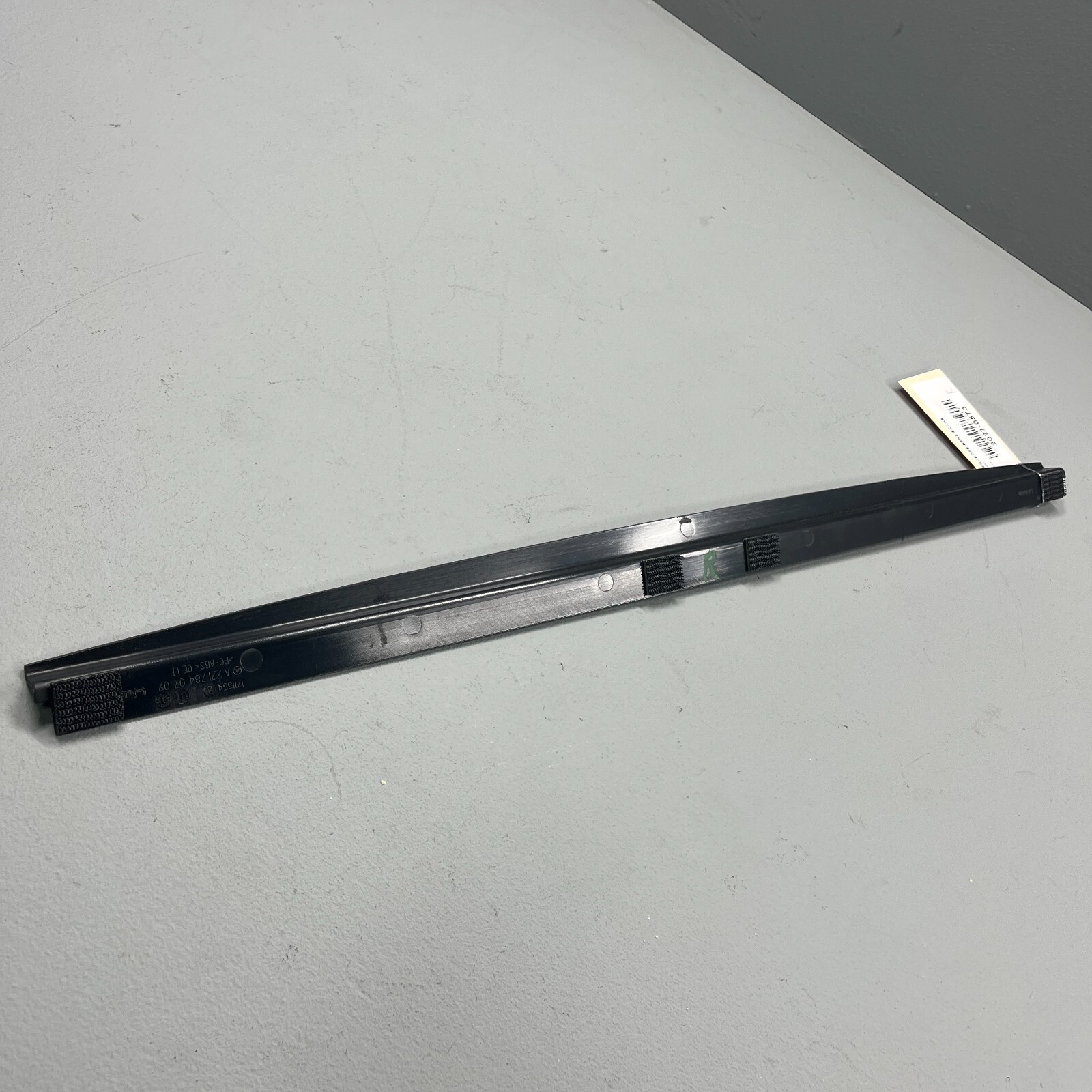 0713 MERCEDES S550 W221 REAR PANORAMIC SUNROOF SUN ROOF COVER TRIM OEM