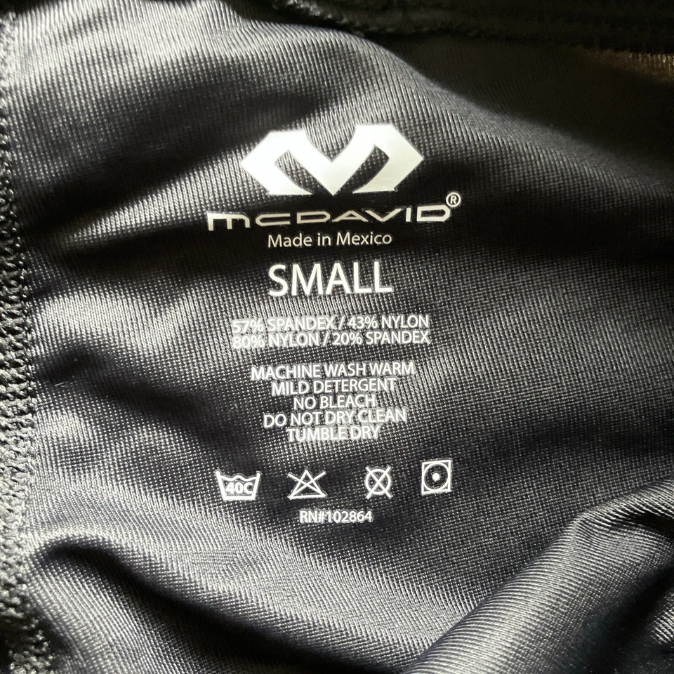 Medias de compresión McDavid para hombre talla pequeña negras entrenamiento capa base fútbol Foto 4 de 4