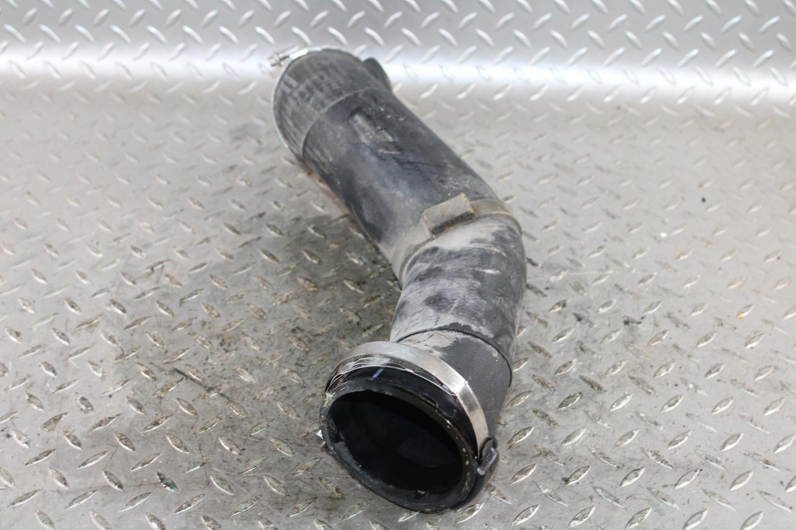 Bentley Flying Spur 2013-2018 Left Lower Charge pipe
