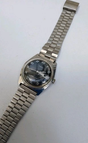 Vintage Timex Day Date Mechanical Watch