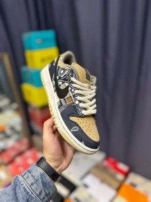 Travis Scott × Nike SB Dunk Low 29cm Nike SB Dunk Low Travis Scott Men's - CT5053-001 - US