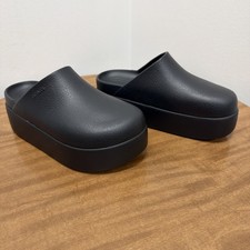 Crocs Dylan Platform Clog Black Slip On Women Sz 6 Sandals Mule Shoes 209869-001
