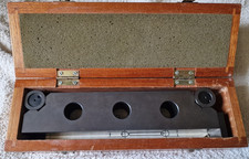 Mitutoyo Sinuslineal 200mm Typ B70013 mit Pr&uuml;fzertifikat im Holzkasten