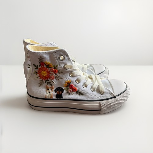 Custom Floral And Puppy Embroidered Converse High Top Custom Women’s Size 5 New