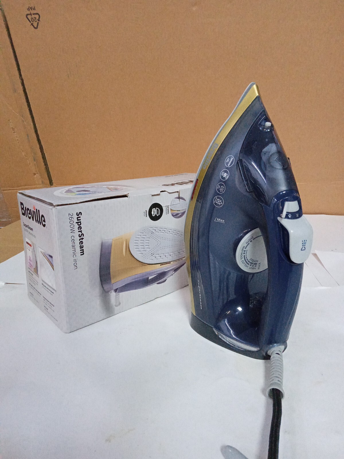 Breville Super Steam Steam Iron- VIN413 2600W. G586