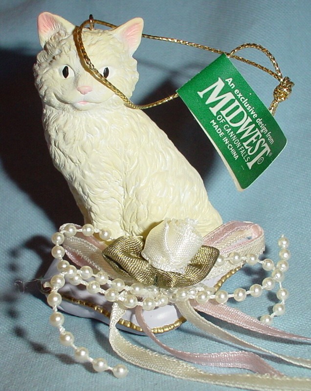 WHITE PERSIAN CAT CHRISTMAS ORNAMENT, LAVENDER PILLOW w RIBBON & PEARLS/MIDWEST