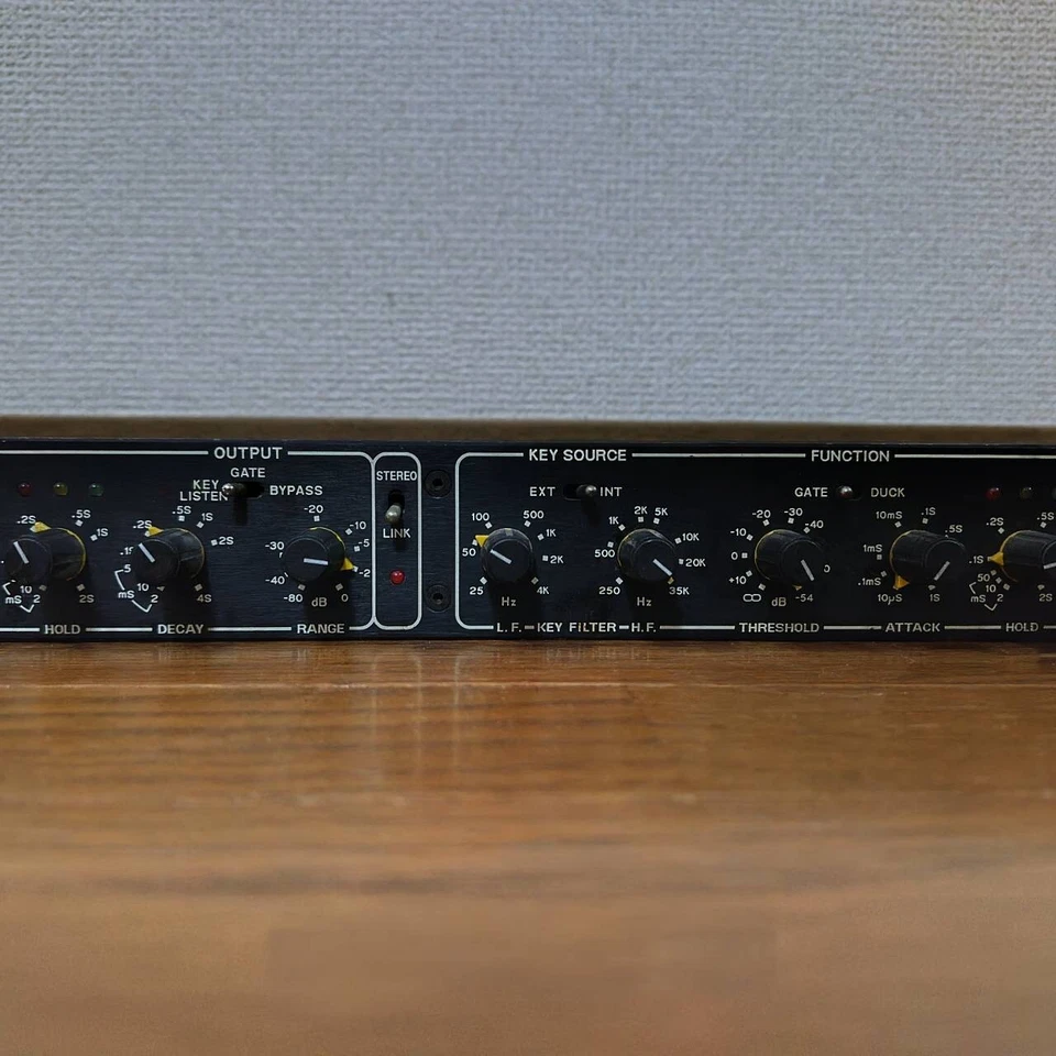 Drawmer DS-201 2-Channel Noise Gate DS201 Stereo Dynamics Processing Working F/S - Image 3 of 4