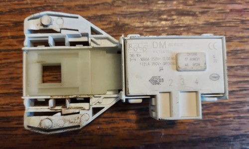 Indesit Waschmaschine TÜRSCHLOSS VERRIEGELUNG Original XWD71252W