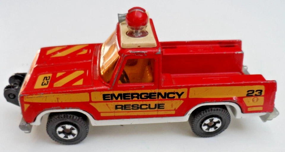 Matchbox Super Kings Plymouth Trail Duster K-85 rescate de emergencia 1978 de colección Foto 4 de 4