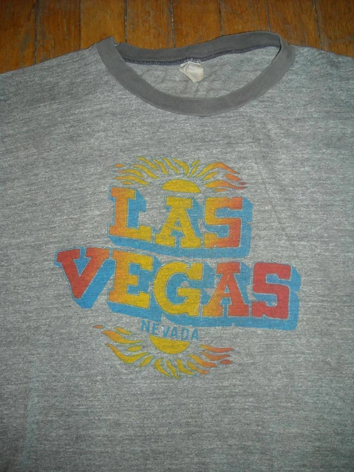 CAMISA CAMPAINHA VINTAGE ANOS 70 GRANDE LAS VEGAS NEVADA RAYON TRI BLEND - Imagem 2 de 4