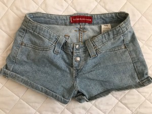 levi shorts stretch