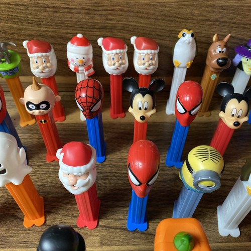 vintage pez dispensers lot (27) Total - Picture 3 of 6