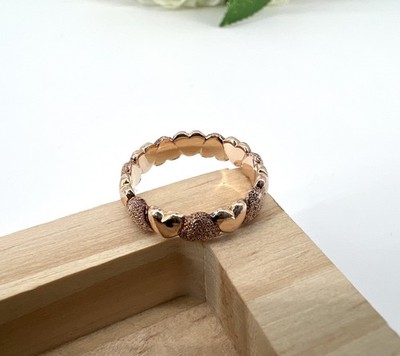 Pandora Farandole Ring Herzen aus roségoldfarbenem Metall