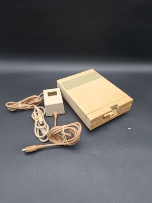 Commodore 1541-II Floppy Disk Drive mit Netzteil und Seriellem Kabel C64 C128