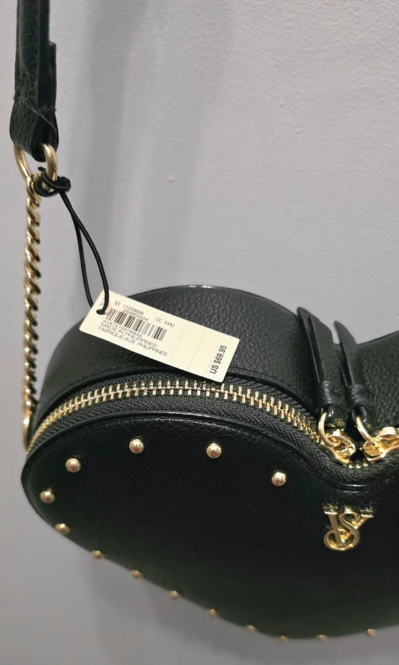 🖤 Bolso Bandolera Victoria's Secret Negro en Forma de Corazón Herrajes Dorados💛 Nuevo con Etiquetas Foto 3 de 4