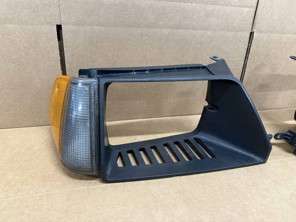 1984 1985 Honda Civic Hatchback Headlamp Bezel Set Left Right w/ Corner Lights - Image 2 of 4