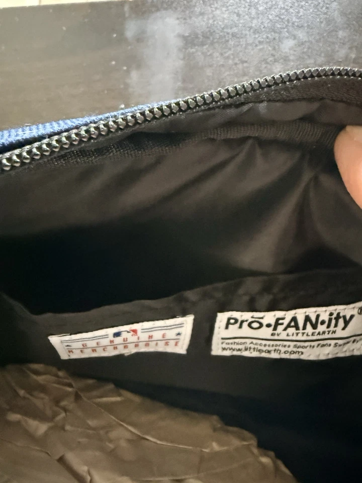 Boston Red Sox MLB Cartera Bolso de Mano PRO•FAN•ITY Little Earth Mercancía Genuina Foto 3 de 3