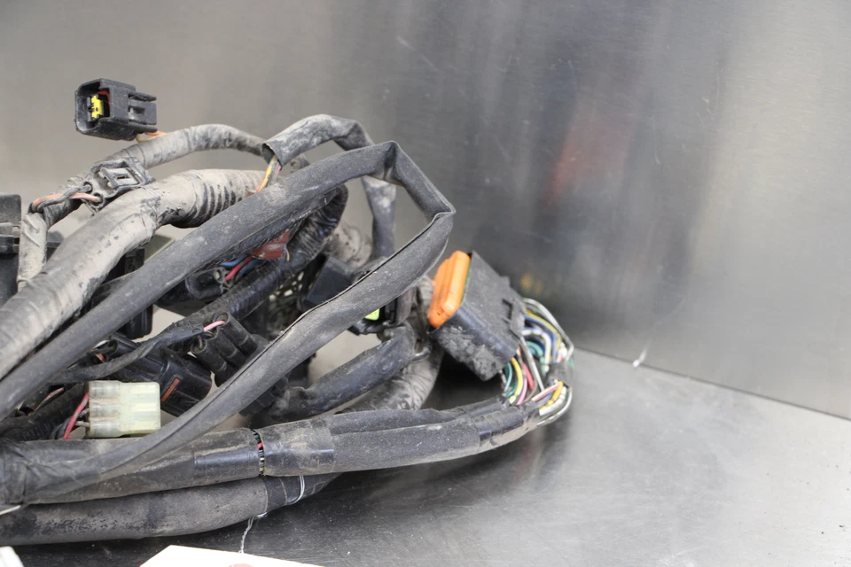 08-12 SUZUKI KATANA 650 ARNÉS DE CABLEADO MOTOR TELAR 36610-17H80 Foto 2 de 4