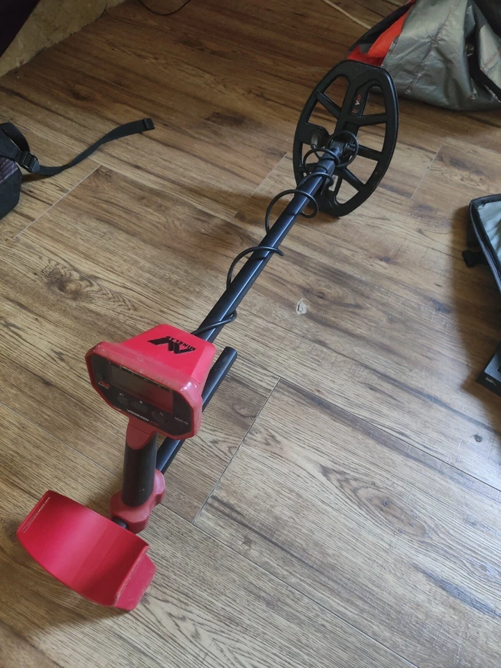 Minelab Vanquish 340 Détecteur de Métaux - Noir - Photo 2/4