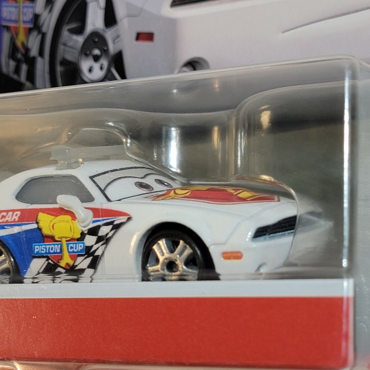Disney Pixar Metal Cars Pat Traxson White Mattel Pace Car Piston