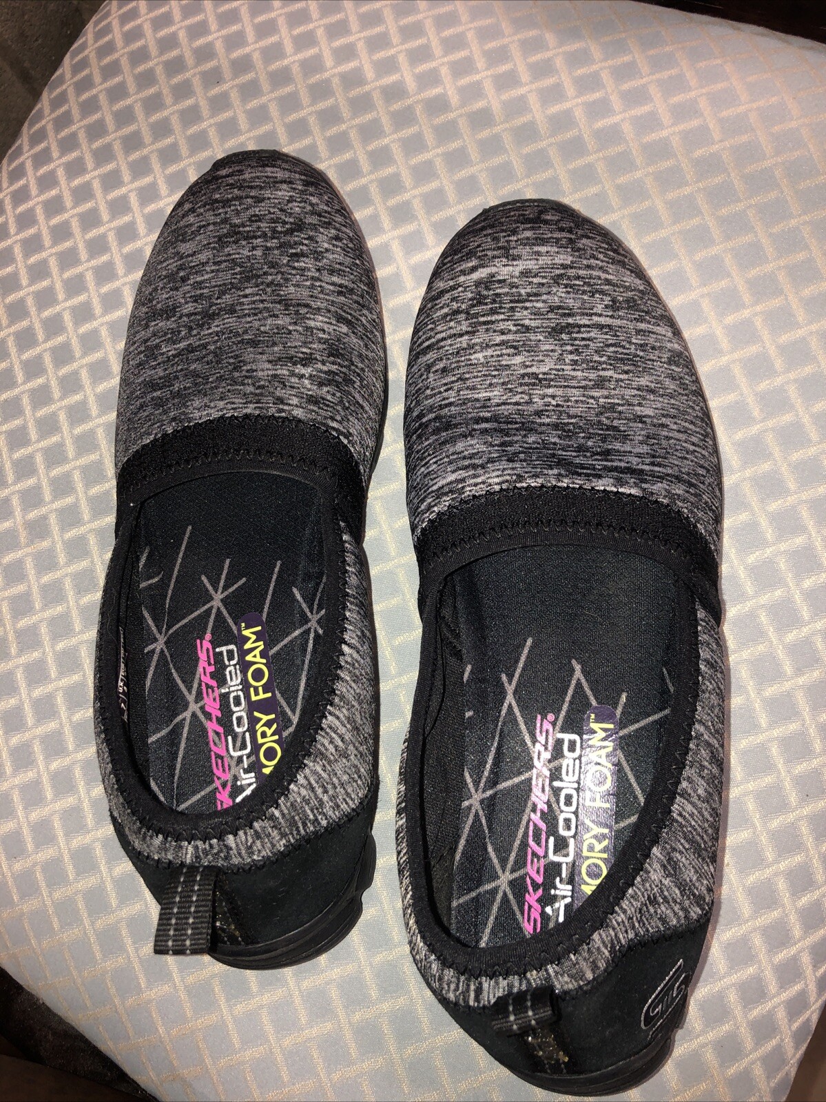 Skechers Air Cooled Memory Foam Loafers in Black Gray Size 6.5-image