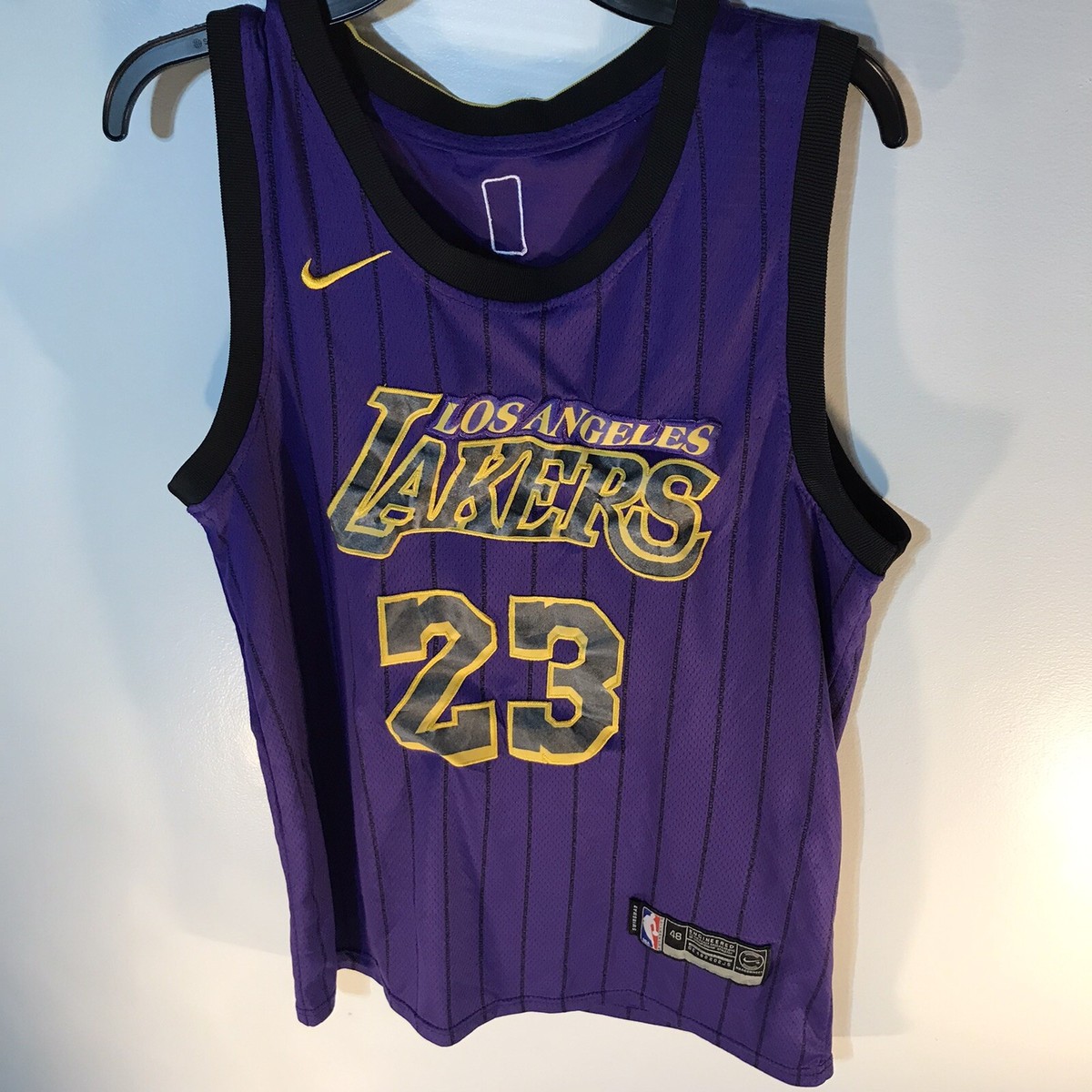 Los Angeles Lakers Nike Lebron James #23 Swingman NBA Jersey