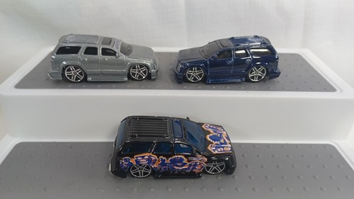 Hot Wheels Cadillac Escalade Gray Blue Black Lot Of 3 Die Cast - Picture 3 of 5