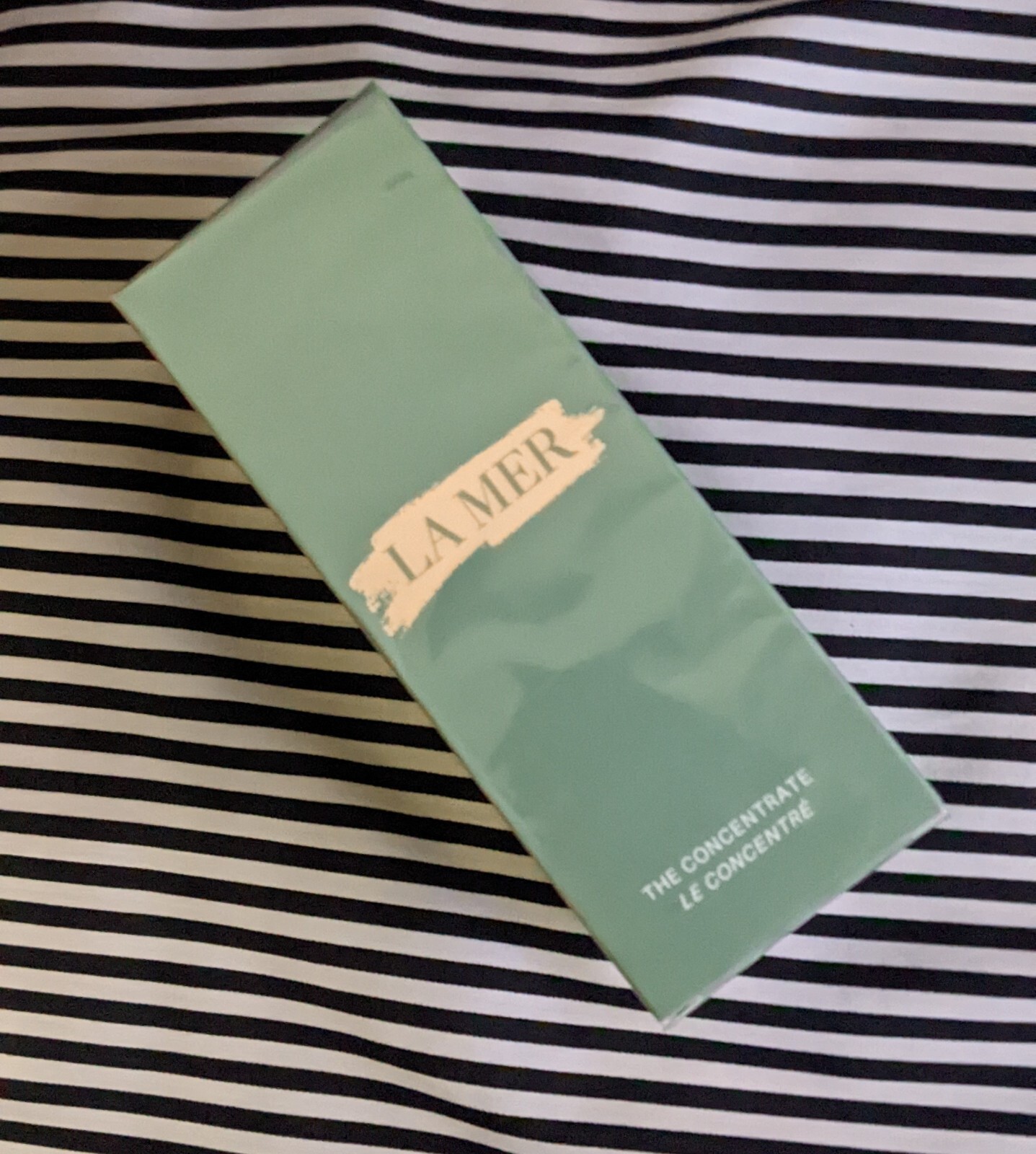 LA MER The Concentrate contre les rougeurs du visage et le teint terne flacon 30ml