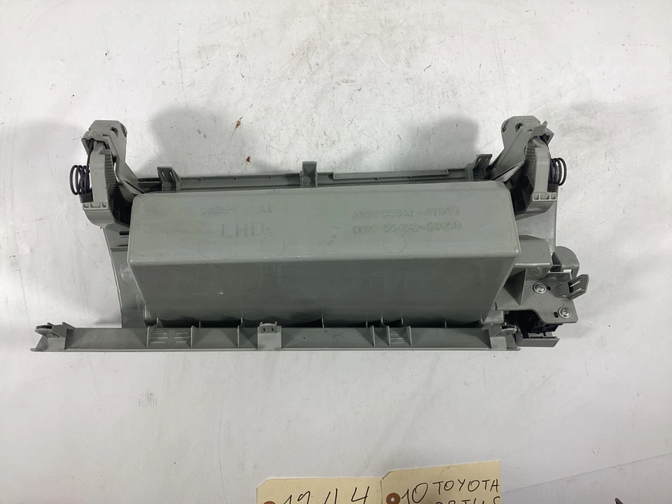 Toyota Prius 2010-2015 guante superior compartimento caja parte 55511-47040 OEM. Foto 2 de 4