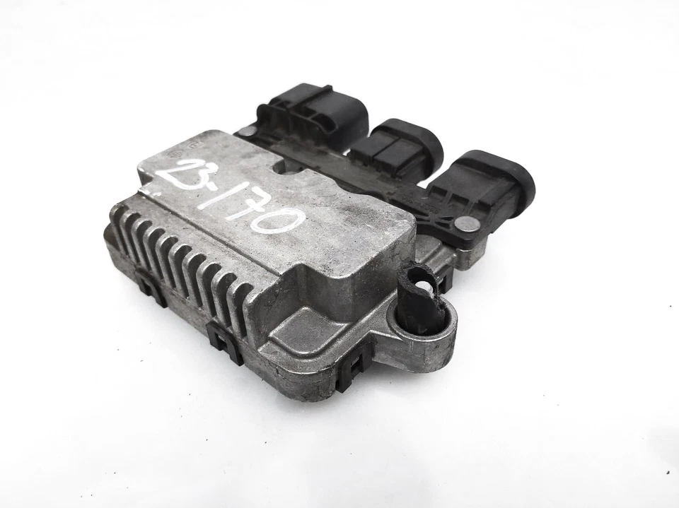 Módulo de controle do ventilador de refrigeração do radiador Nissan Pathfinder 3.5 2013-2023 21493-3Ja0a - Imagem 2 de 4